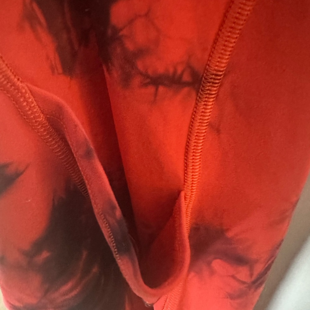 Lululemon Tie-Dye Leggings Red and Black XXS - Picture 5 of 5